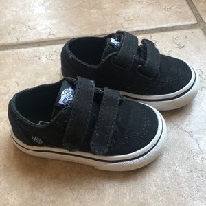 Toddler size 4 Van Shoes